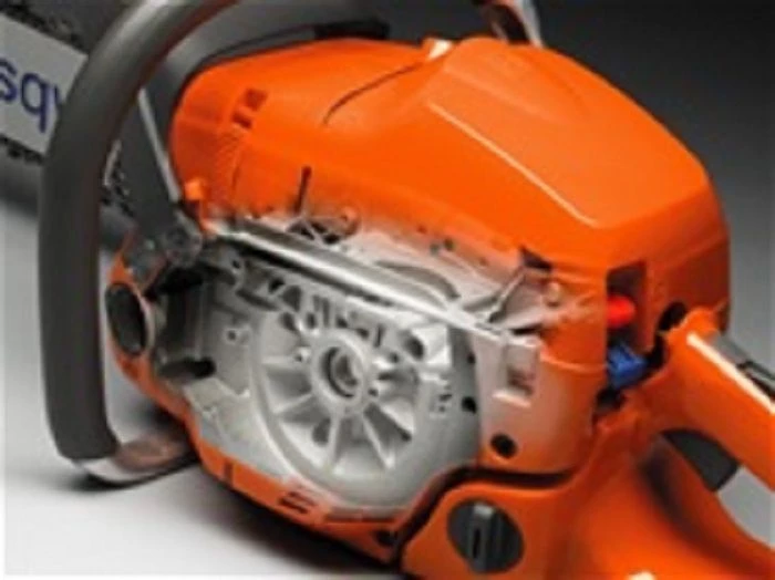 Husqvarna 390XP Chainsaw 20" Bar Professional w/ 6-Pack Oil & Extra Chain - Image 8