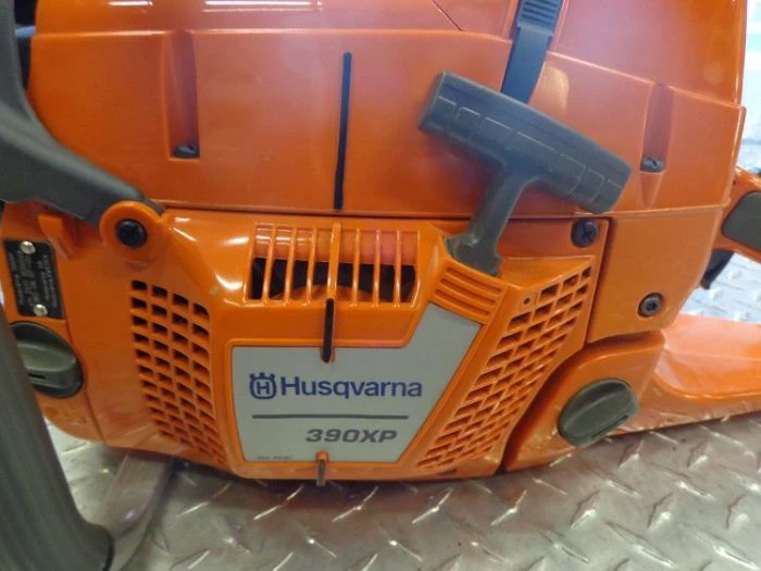 Husqvarna 390XP Chainsaw 24" Bar 88cc Commercial Grade - Image 6