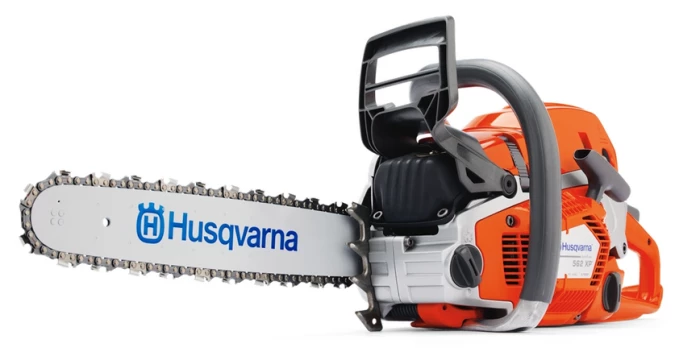 Husqvarna 562XP 20" Chainsaw, Professional w/ 6-Pack Oil & Extra Chain
