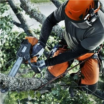 Husqvarna T540XP Professional AutoTune 3/8" Pitch 16" Chainsaw - Image 3